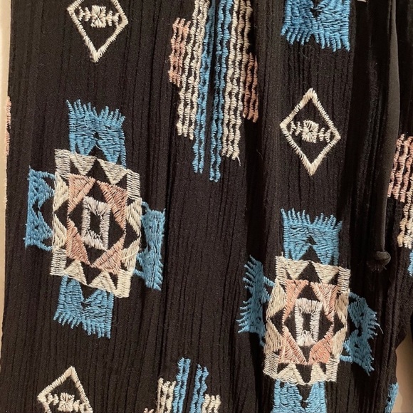 Lucy Love Joshua Tree Black Embroidered Pants - Picture 7 of 10